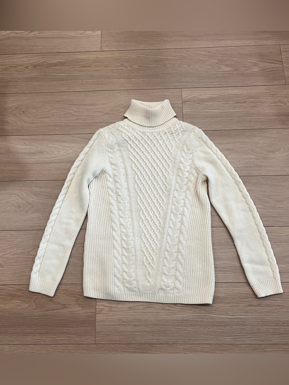 Brooks Brothers Saxxon Wool Cream Cable Knit Turtleneck Sweater Women S
